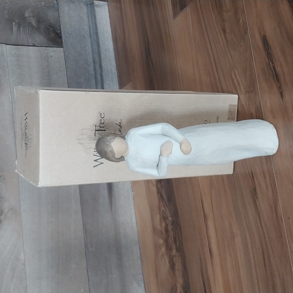 Willow Tree "Cherish"